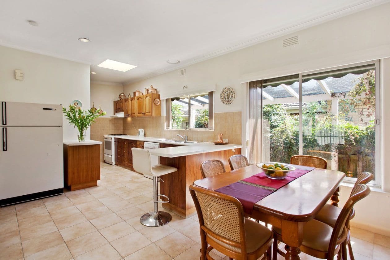 17 Wallabah Street, MOUNT WAVERLEY VIC 3149, Mount Waverley - Thumbnail 3