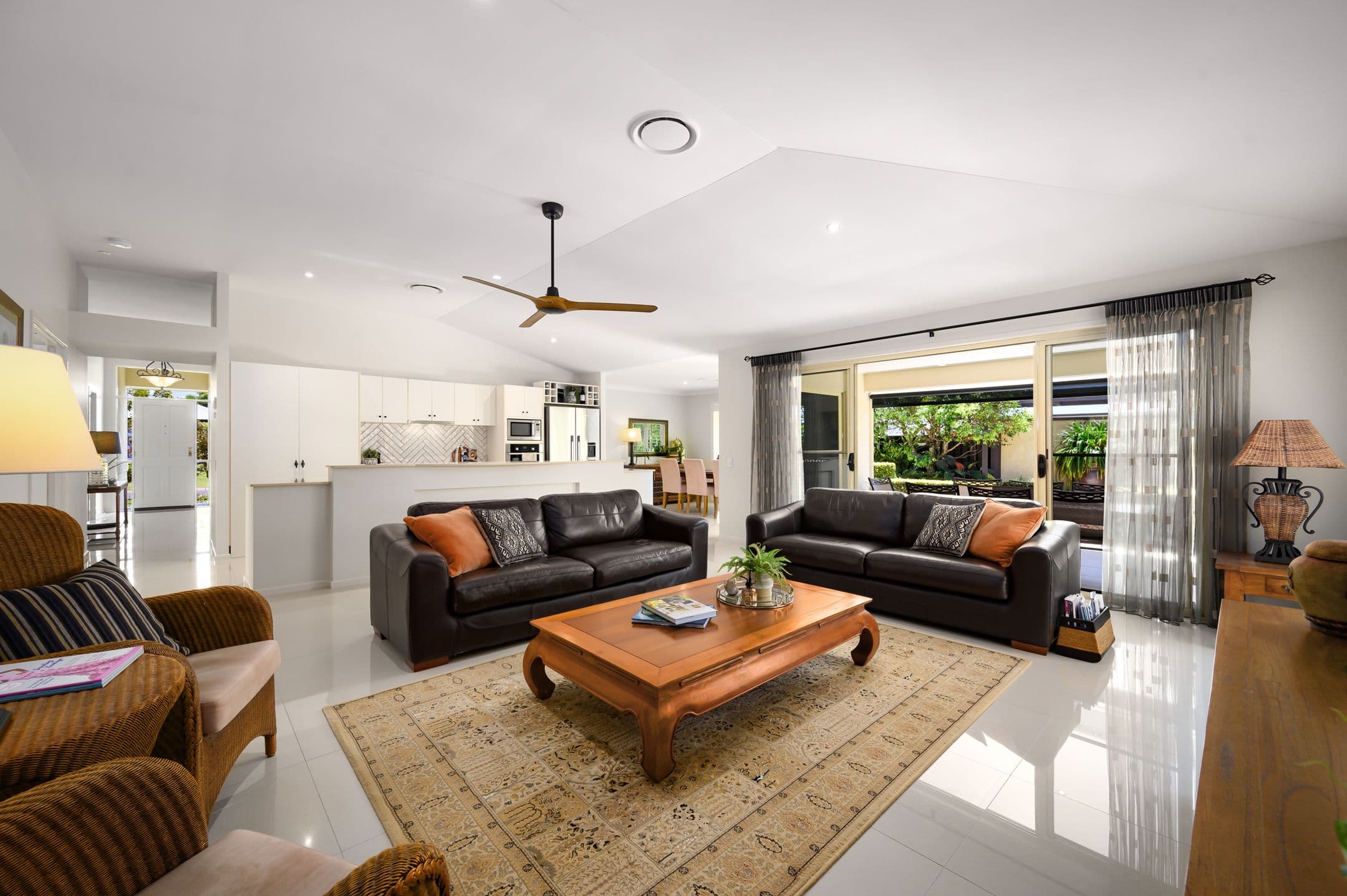 2 Thames Place, Oxenford QLD 4210, Oxenford - Thumbnail 4