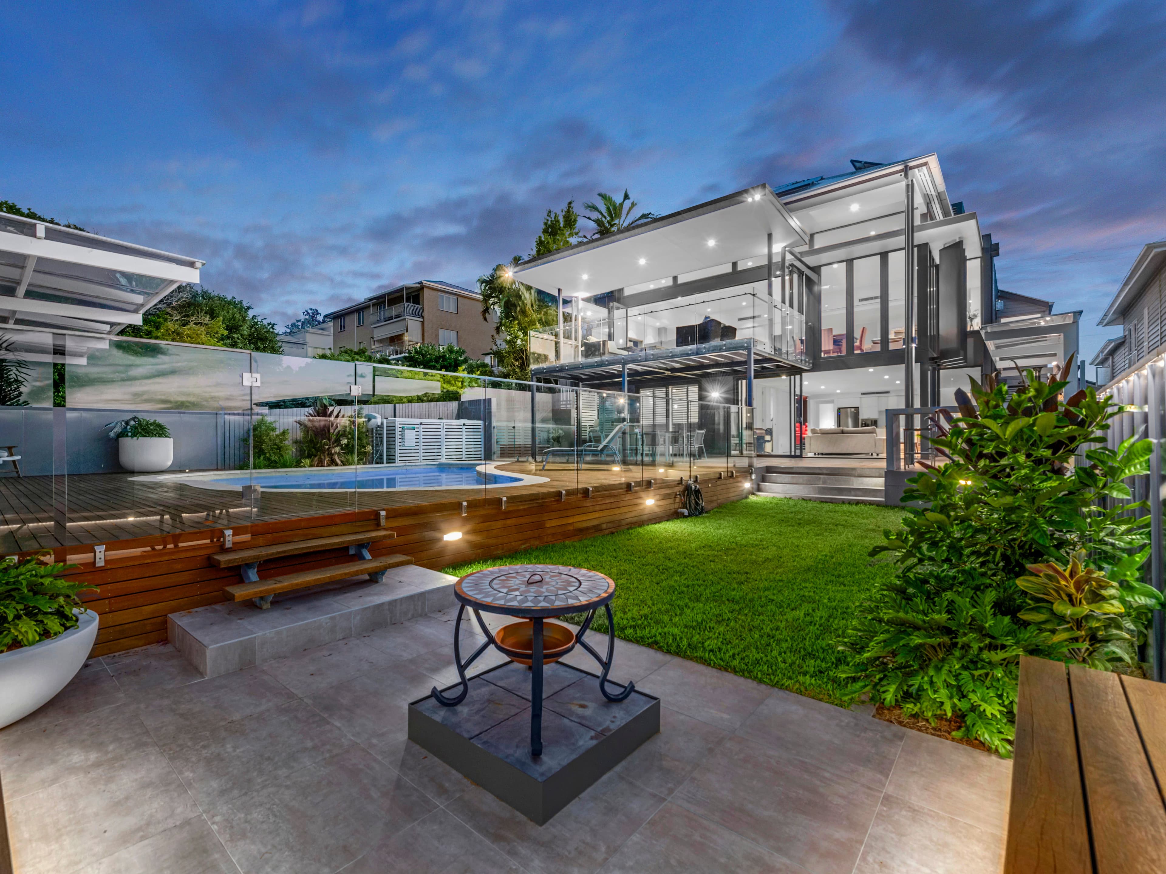 32 Queens Road, Hamilton QLD 4007, Hamilton - Image 1