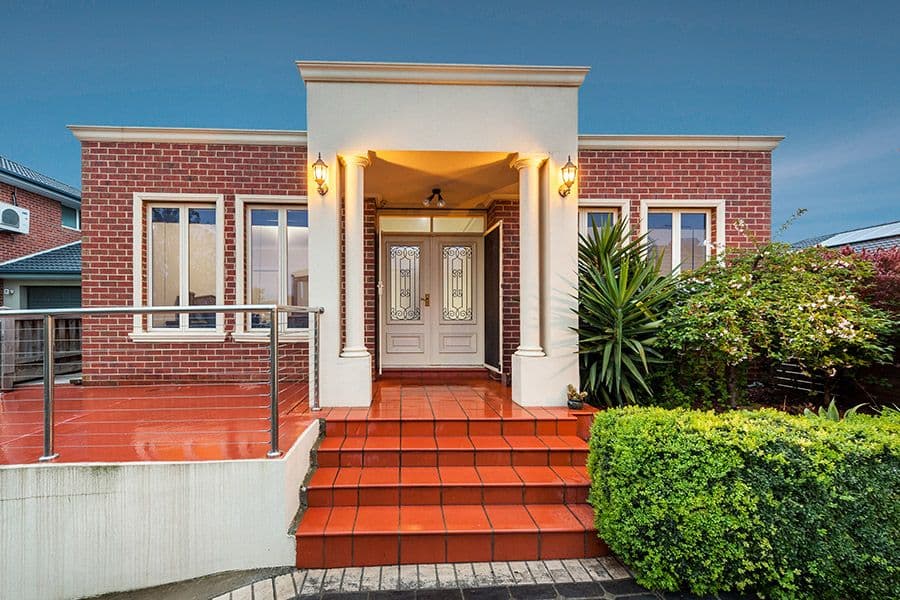 4 Holbeck Place, Craigieburn VIC 3064, Craigieburn - Thumbnail 2