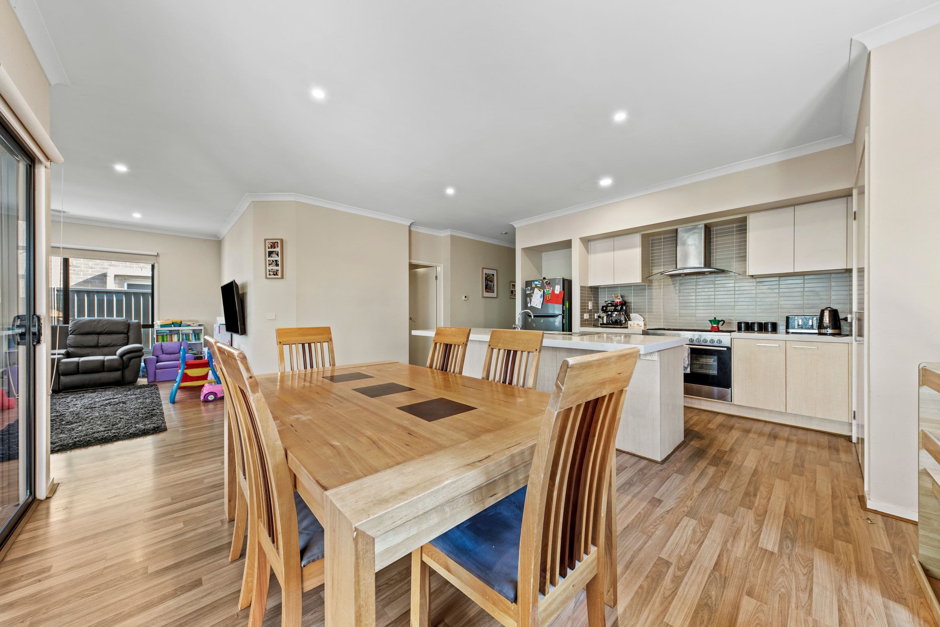 17 Wembley Circuit, Pakenham VIC 3810, Pakenham - Thumbnail 7