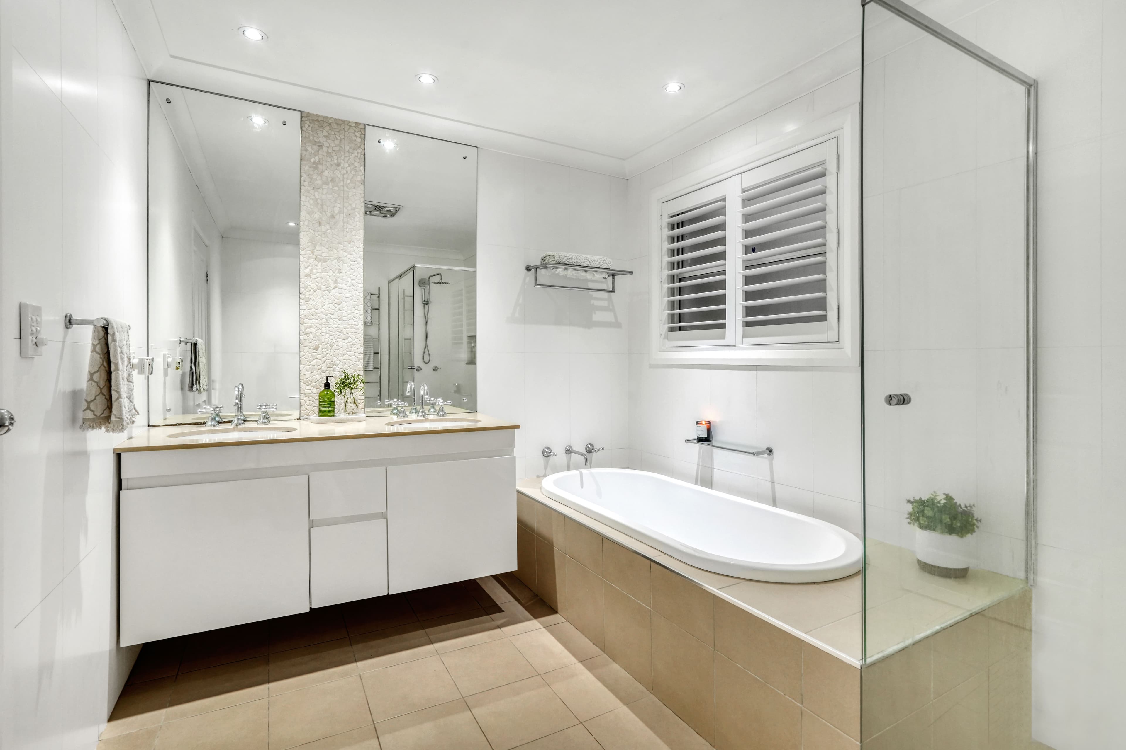 4 Rondelay Drive, Castle Hill NSW 2154, Castle Hill - Thumbnail 7