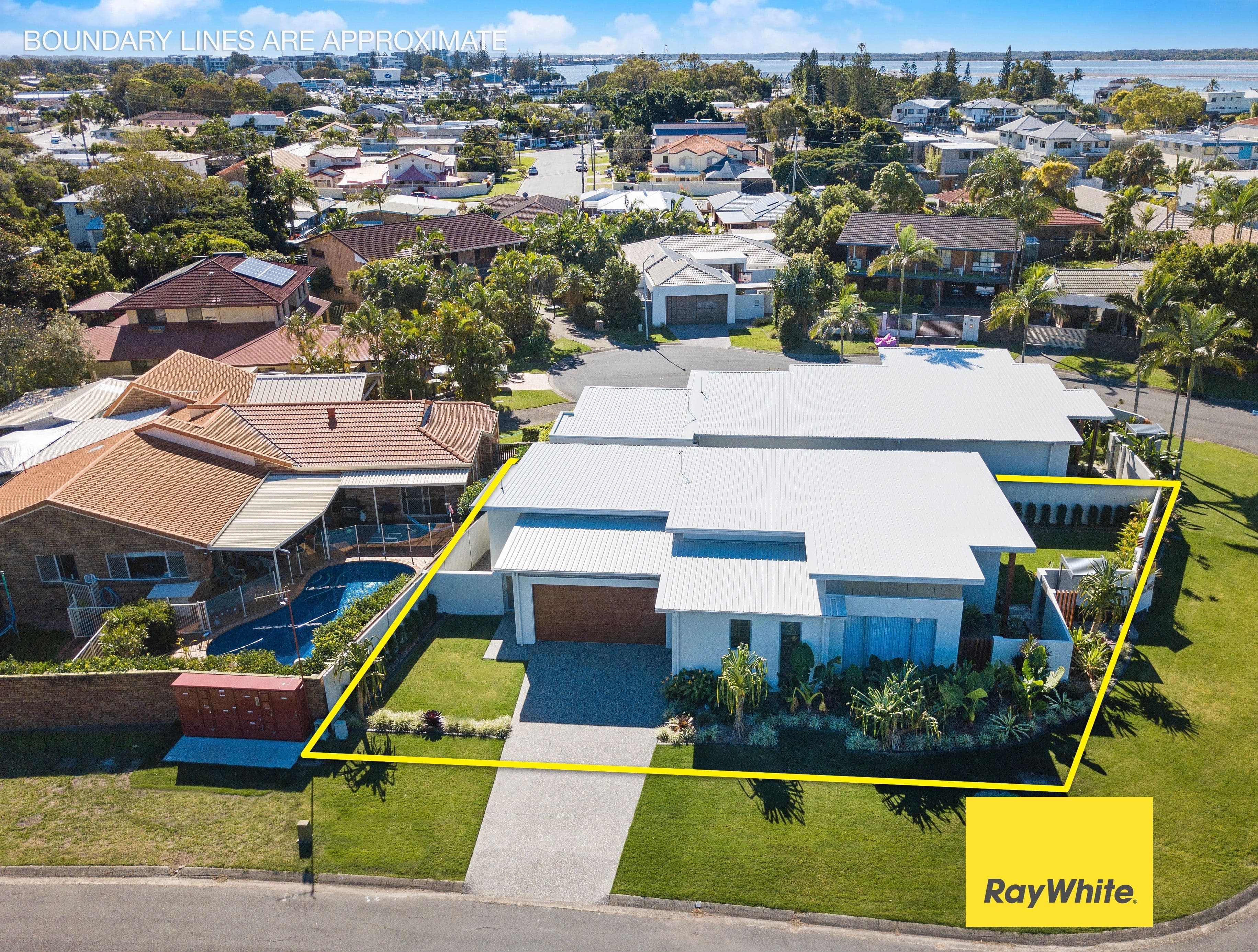 17 Wewak Avenue, Runaway Bay QLD 4216, Runaway Bay - Thumbnail 2