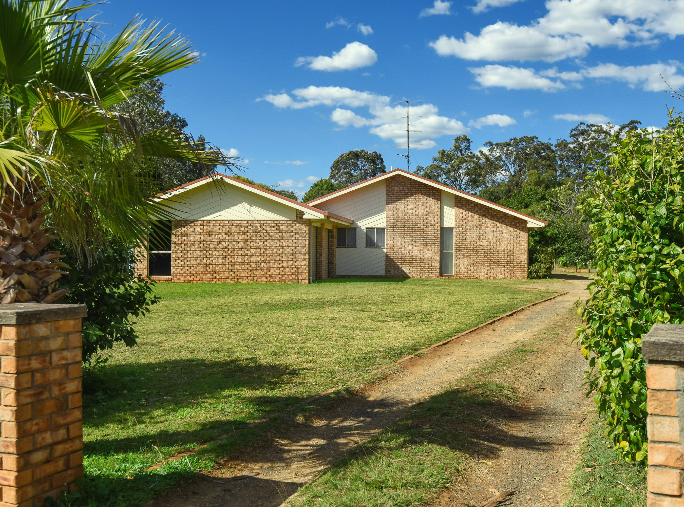 13 Blue Gum Drive, Highfields QLD 4352, Highfields - Thumbnail 2