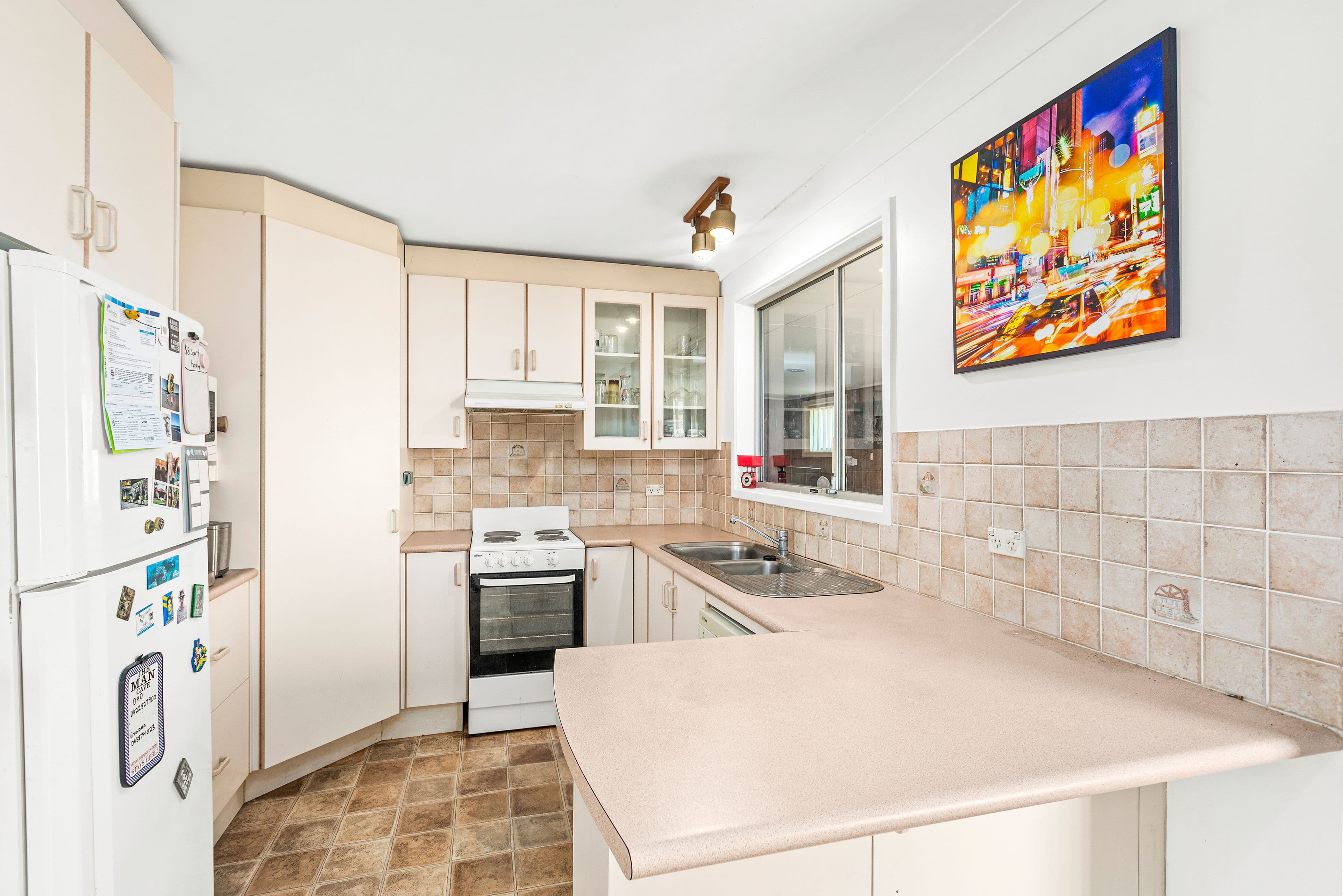 26 Marchant Crescent, Mount Warrigal - Thumbnail 4