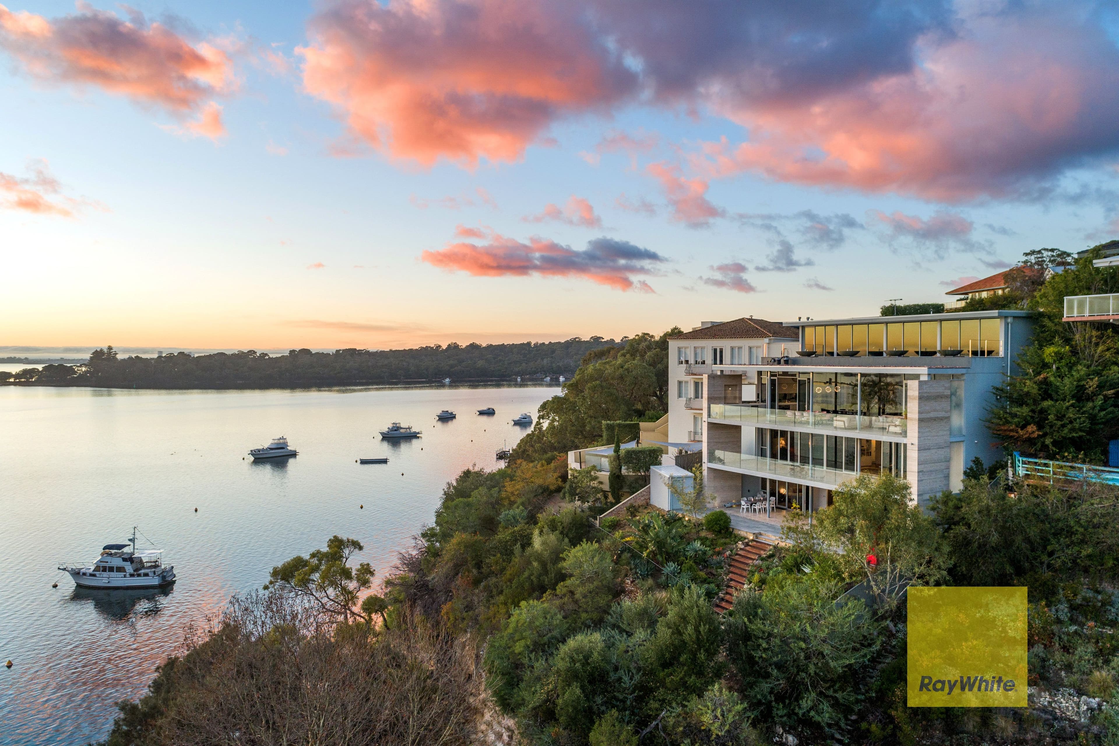 6 Riverview Place, Mosman Park WA 6012, Mosman Park - Thumbnail 2