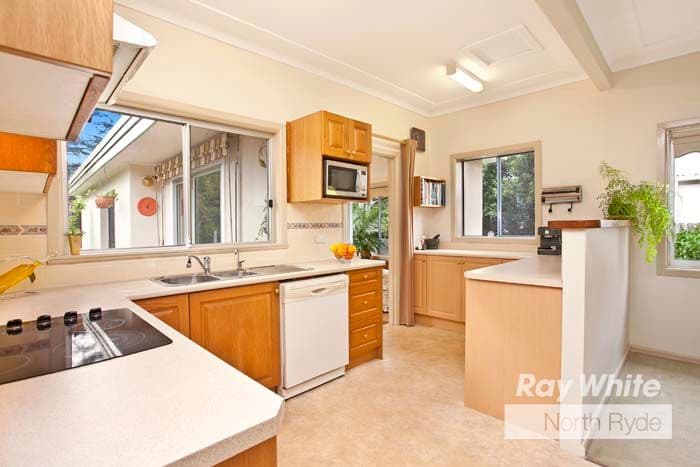 25 Beswick Avenue, NORTH RYDE NSW 2113, North Ryde - Thumbnail 2