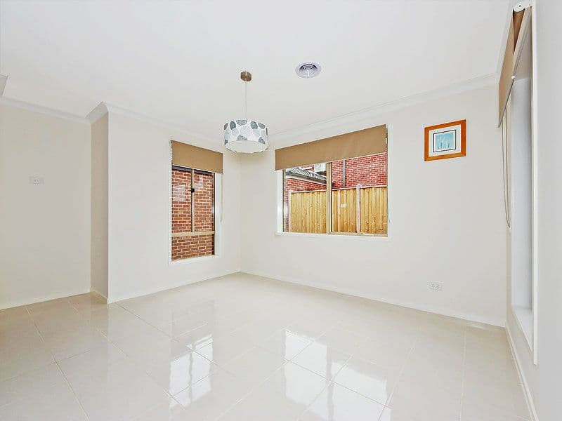 8 Darter Way, WILLIAMS LANDING VIC 3027, Williams Landing - Thumbnail 3