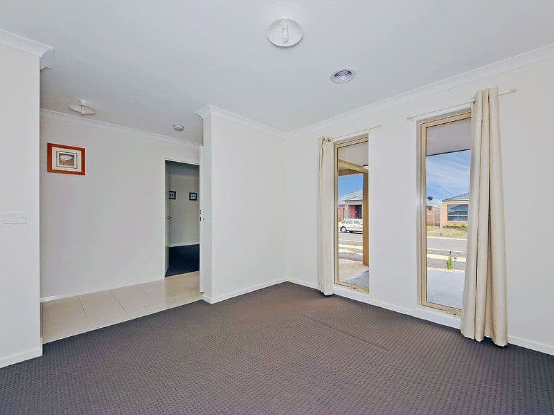 8 Darter Way, WILLIAMS LANDING VIC 3027, Williams Landing - Thumbnail 4