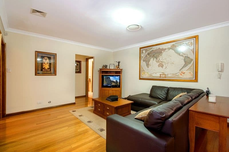 18 Connaught Circuit, KELLYVILLE NSW 2155, Kellyville - Thumbnail 2
