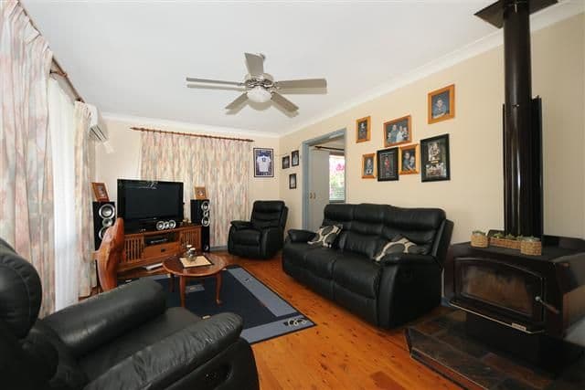 13 Cambridge Street, HARRISTOWN QLD 4350, Harristown - Thumbnail 2