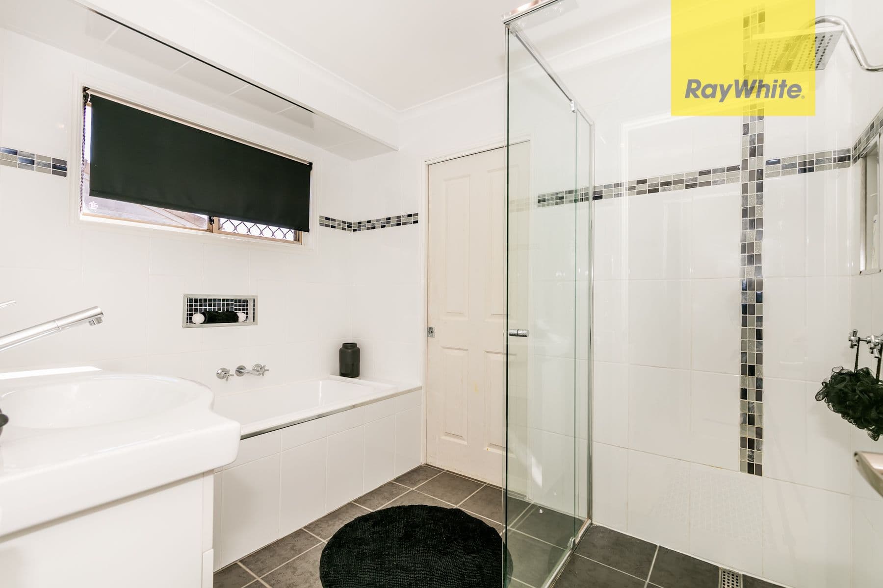 562 Bains Road, Onkaparinga Hills - Thumbnail 3