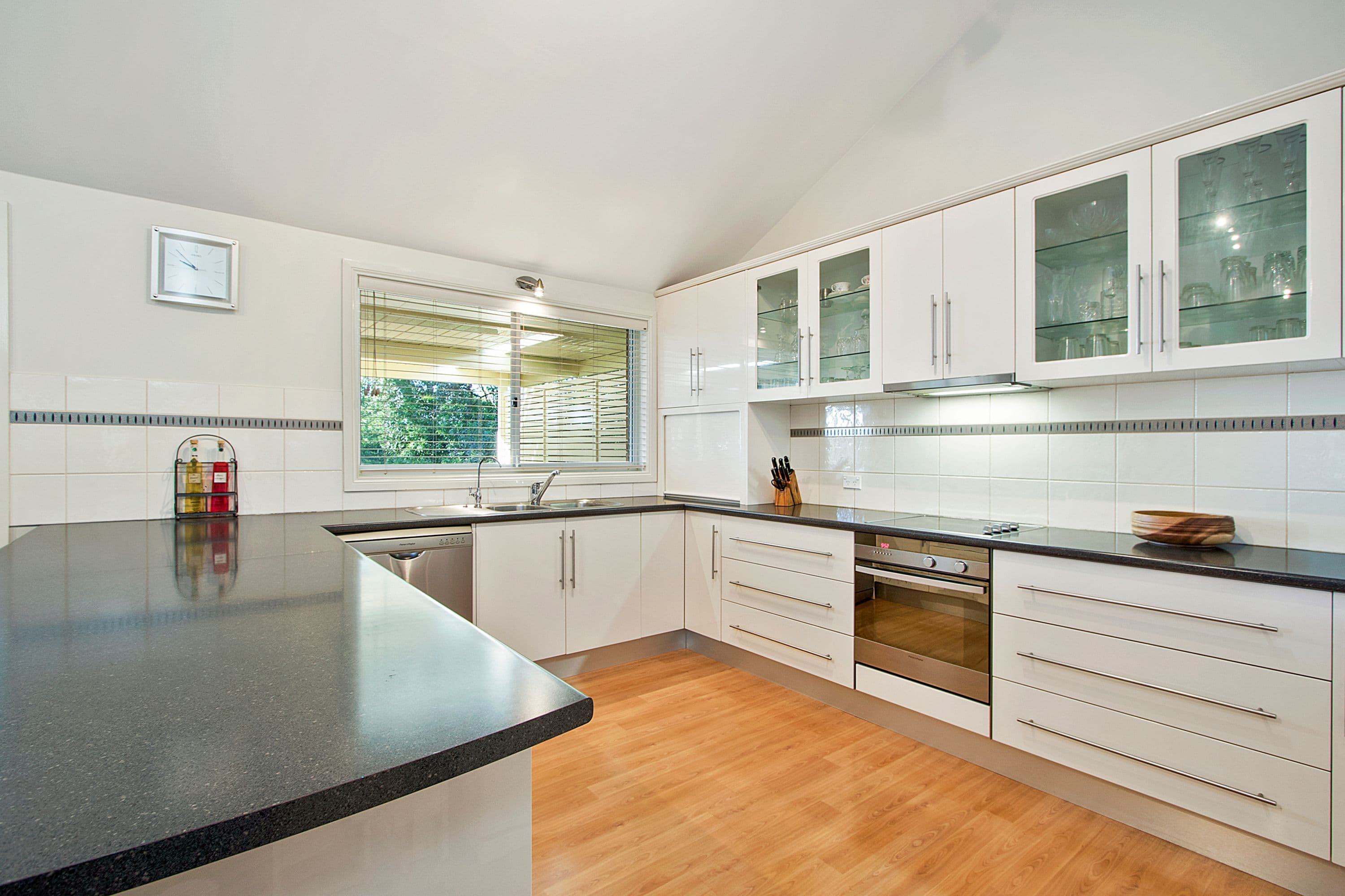 6 Currawong Crescent, Bowen Mountain - Thumbnail 5