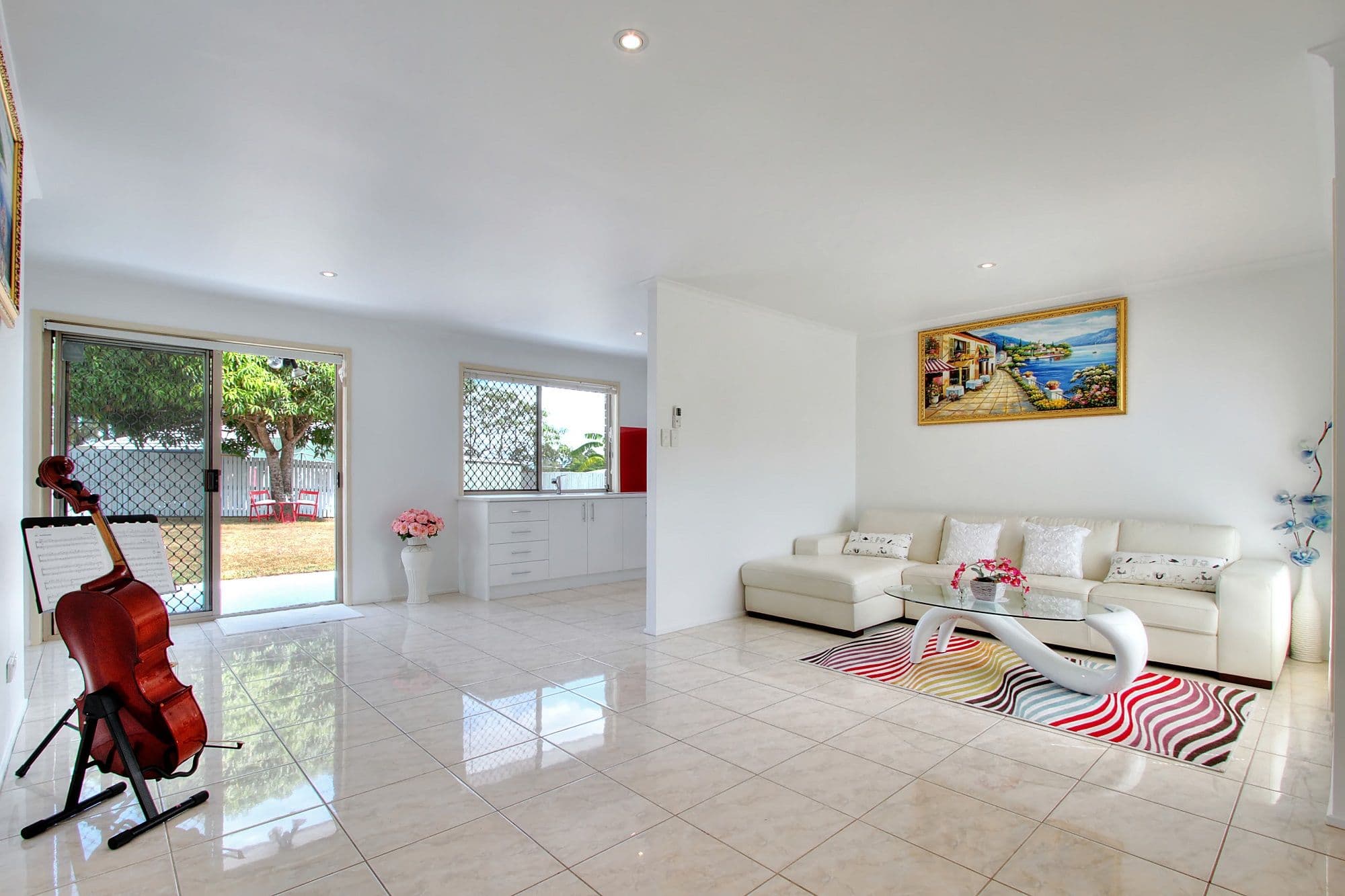 77 Barossa Street, Kingston QLD 4114, Kingston - Thumbnail 2