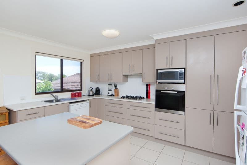 21 Sabrina Avenue, BATEAU BAY NSW 2261, Bateau Bay - Thumbnail 3