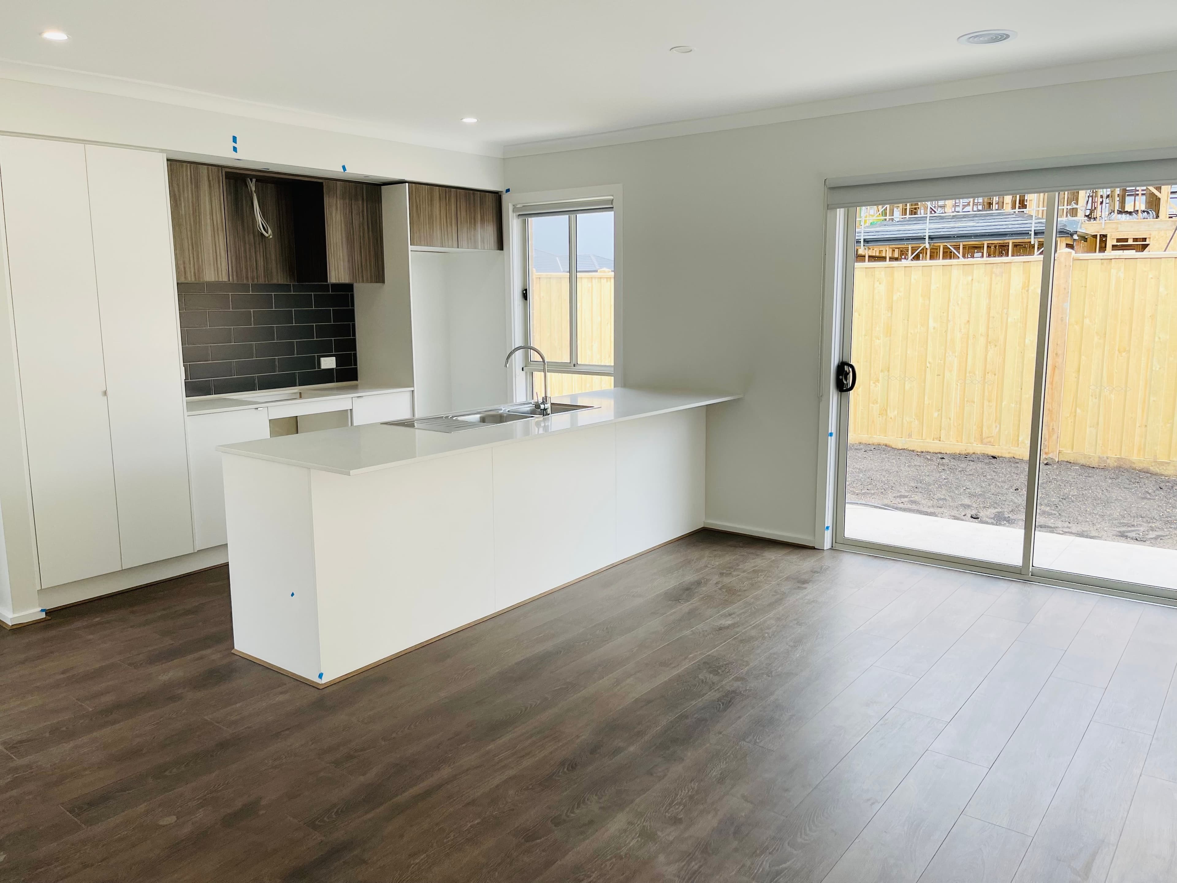 12 Finn Way, Tarneit VIC 3029, Tarneit - Thumbnail 3