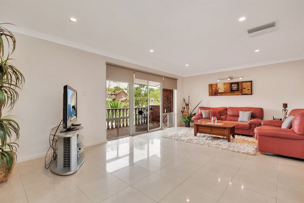 140 Brougham Drive, Valley View SA 5093, Valley View - Thumbnail 5