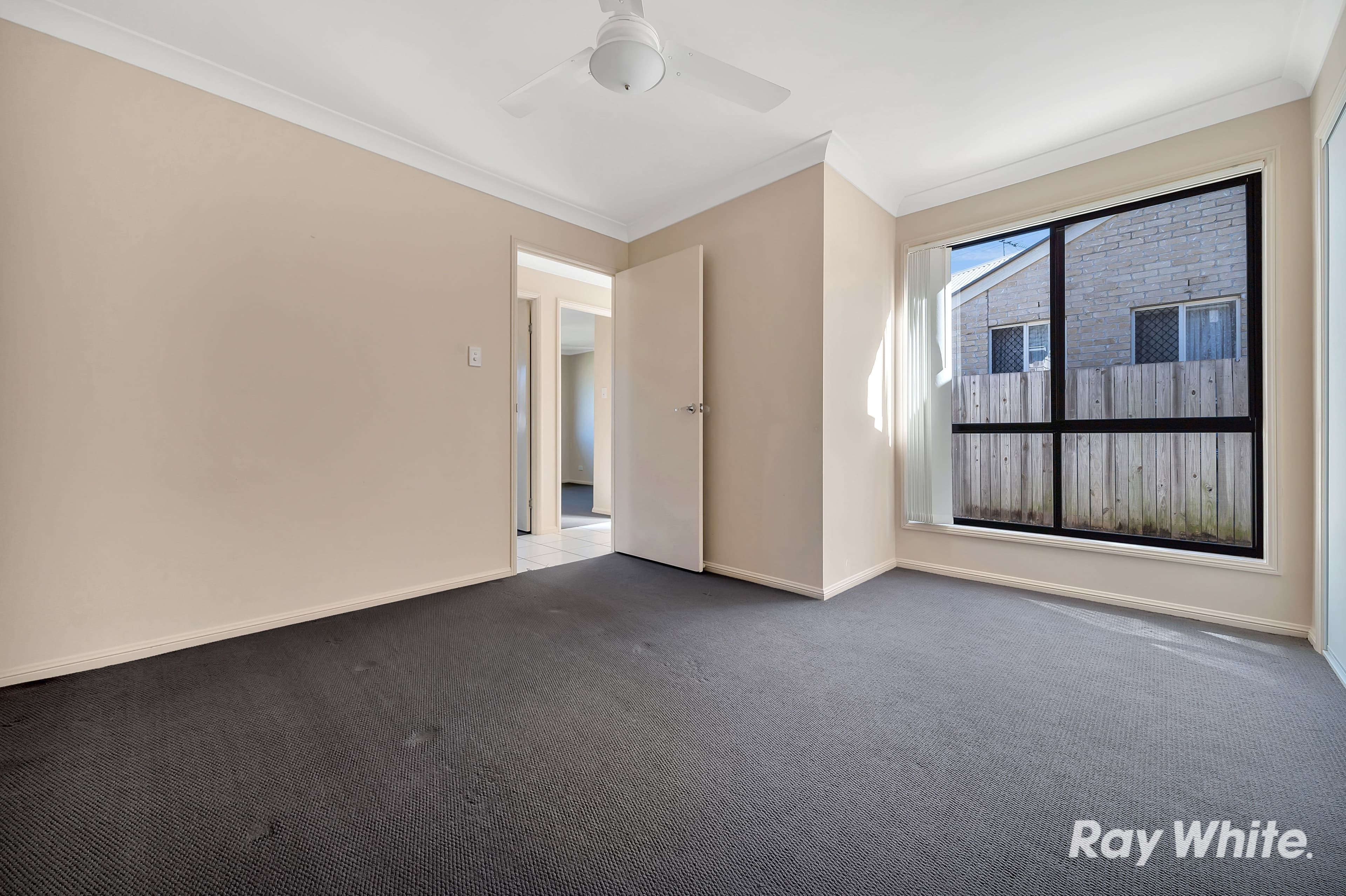 10 Lake Wivenhoe Court, Logan Reserve QLD 4133, Logan Reserve - Thumbnail 4