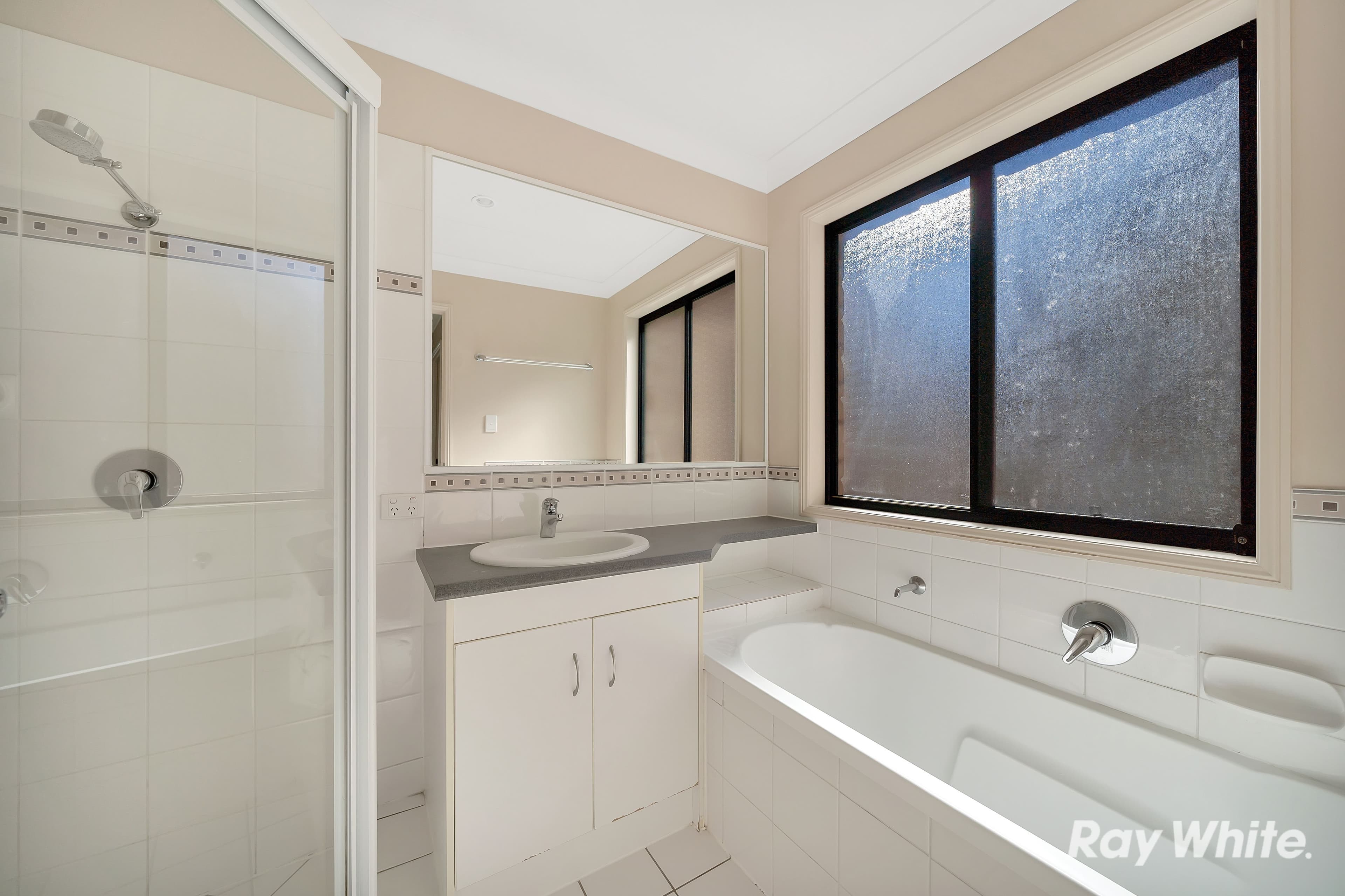 10 Lake Wivenhoe Court, Logan Reserve QLD 4133, Logan Reserve - Thumbnail 7