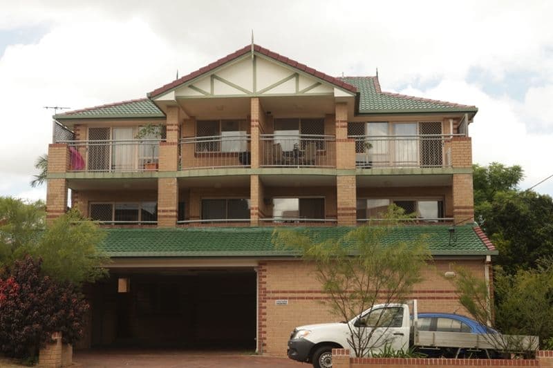 327 Cornwall Street, GREENSLOPES QLD 4120, Greenslopes - Thumbnail 4