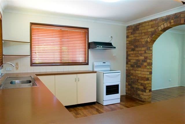 1 Jasmine Court, CENTENARY HEIGHTS QLD 4350, Centenary Heights - Thumbnail 3