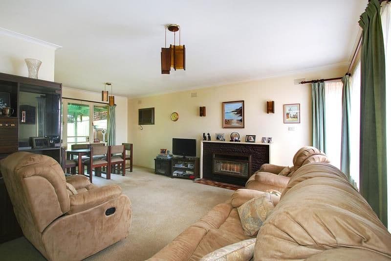 21 Eunice Drive, CHELTENHAM VIC 3192, Cheltenham - Thumbnail 2