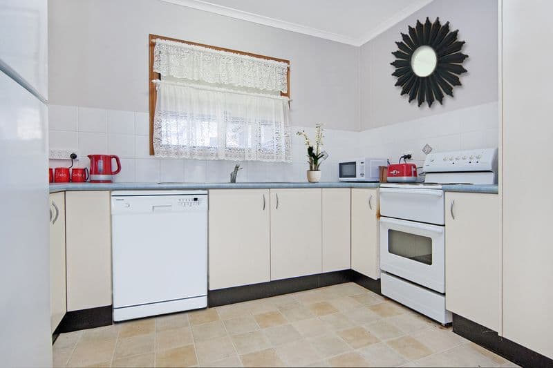 10-12 Sutton Avenue, LONG JETTY NSW 2261, Long Jetty - Thumbnail 3