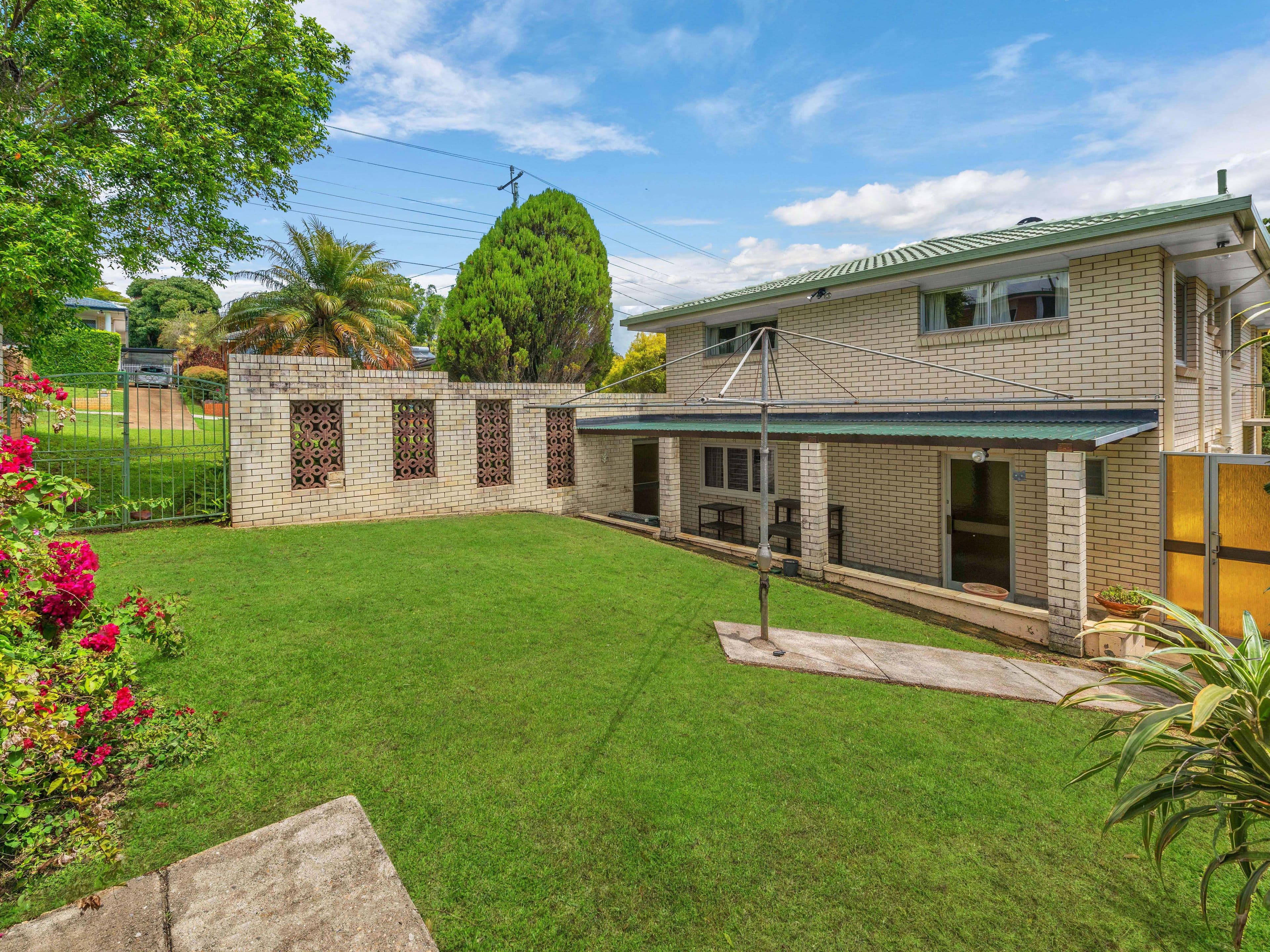 38 Clive Street, West Footscray - Thumbnail 4