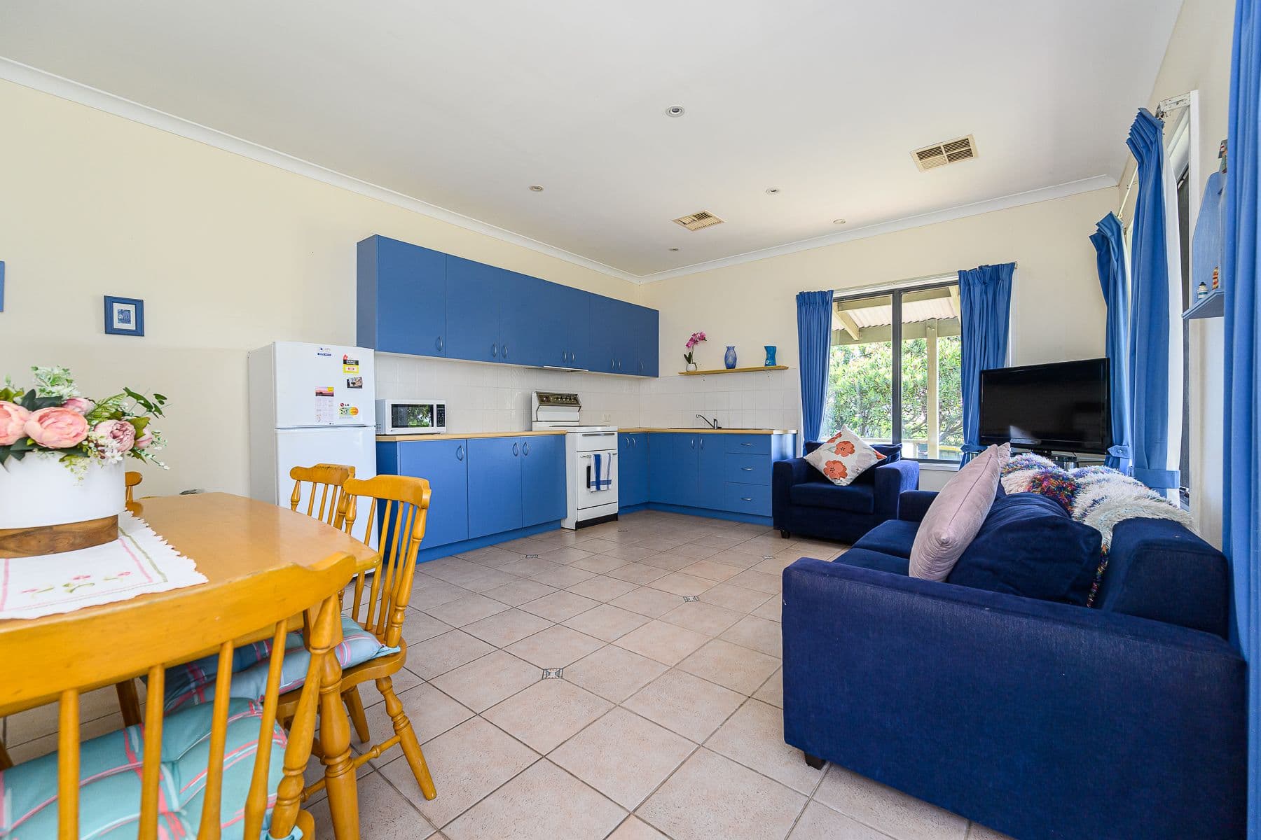 127 Seaward Drive, Cape Paterson VIC 3995, Cape Paterson - Thumbnail 2