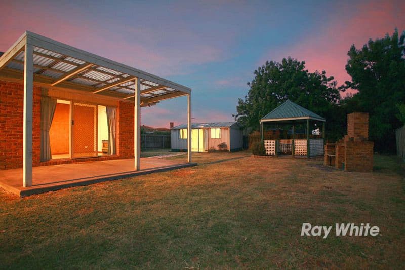 67 Lawless Drive, CRANBOURNE NORTH VIC 3977, Cranbourne North - Thumbnail 2
