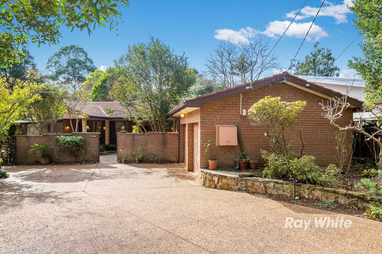 29 Wiseman Road, Castle Hill - Image 1