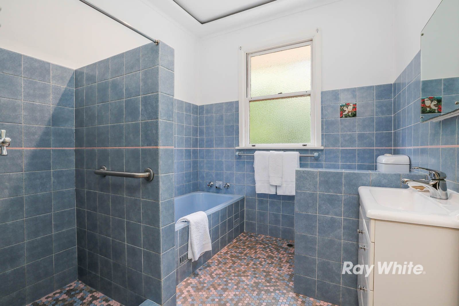 29 Wiseman Road, Castle Hill - Thumbnail 8
