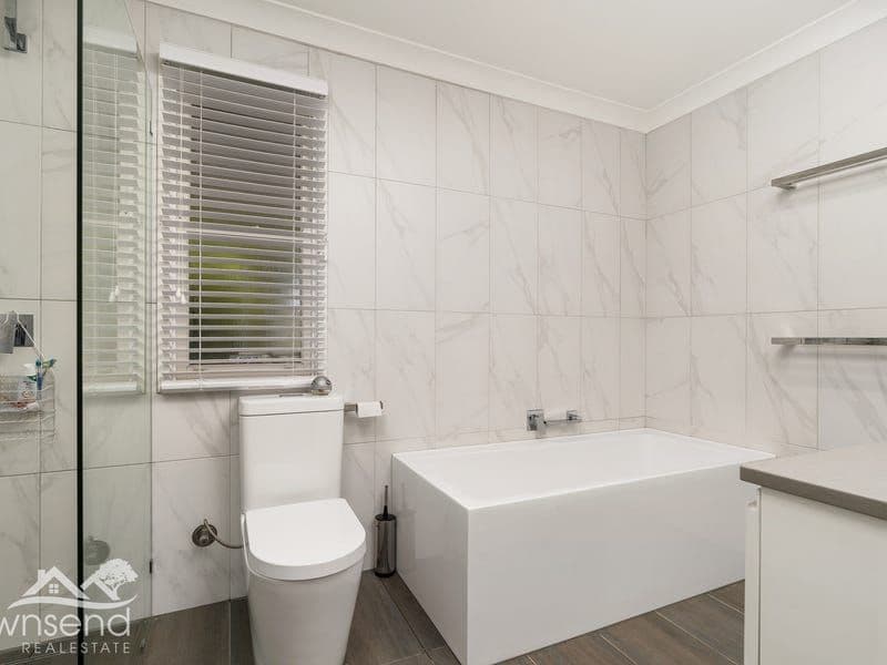 76 Kingsford Drive, Point Cook - Thumbnail 5
