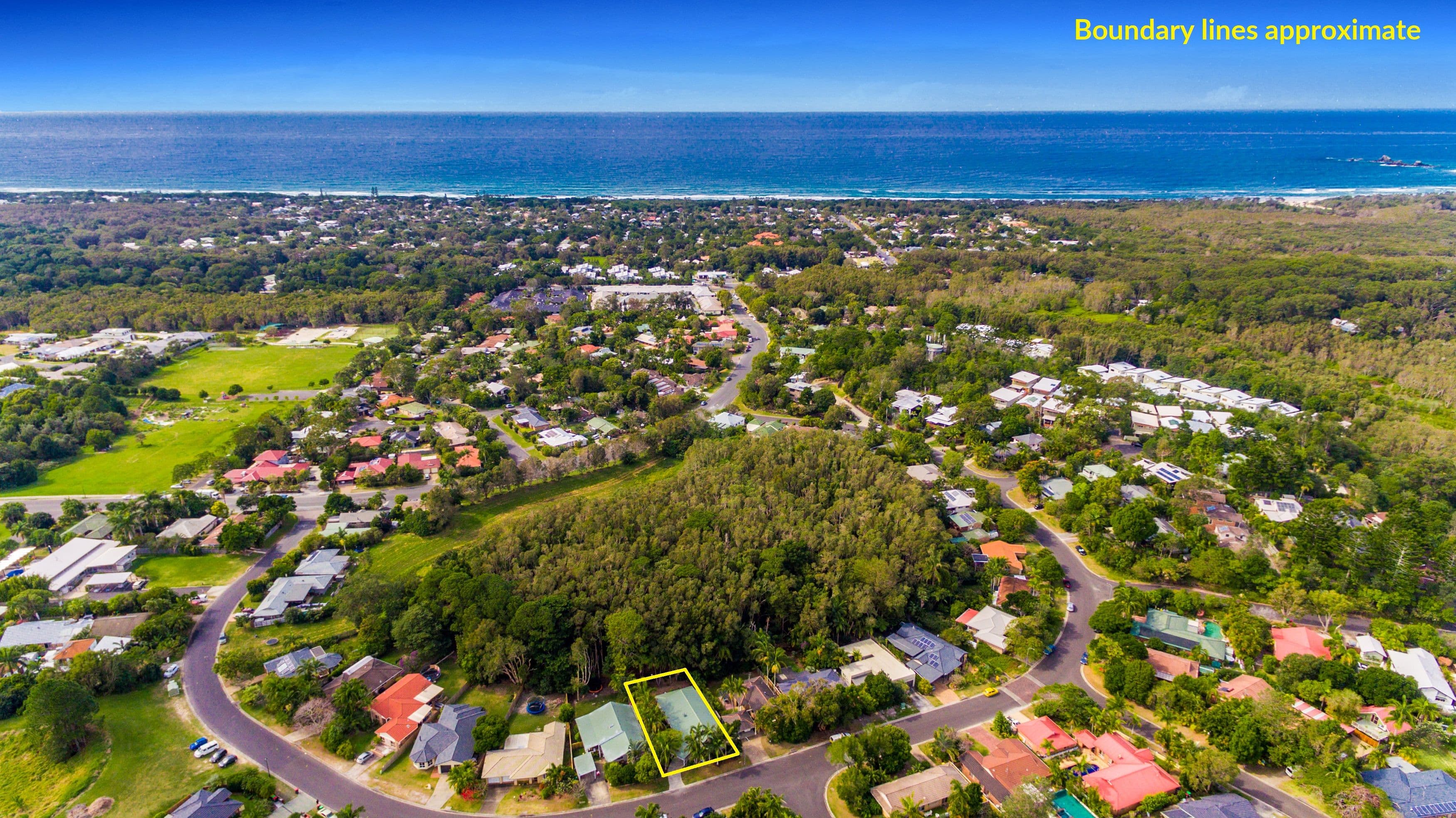 32 Bottlebrush Crescent, Suffolk Park - Image 1