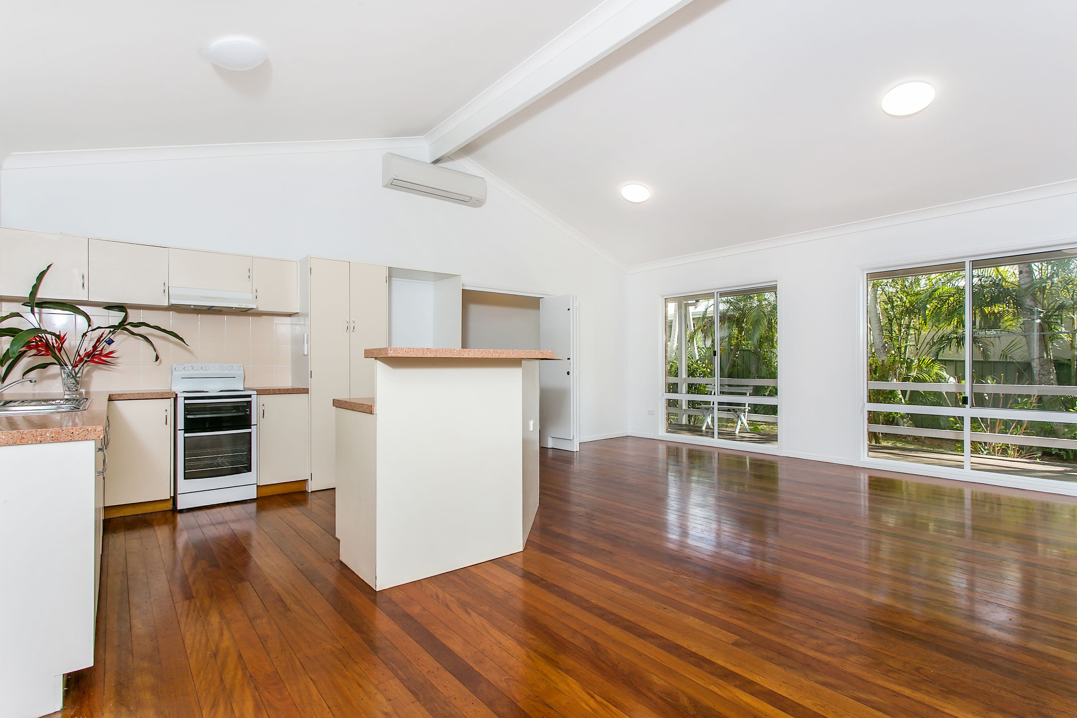 32 Bottlebrush Crescent, Suffolk Park - Thumbnail 6