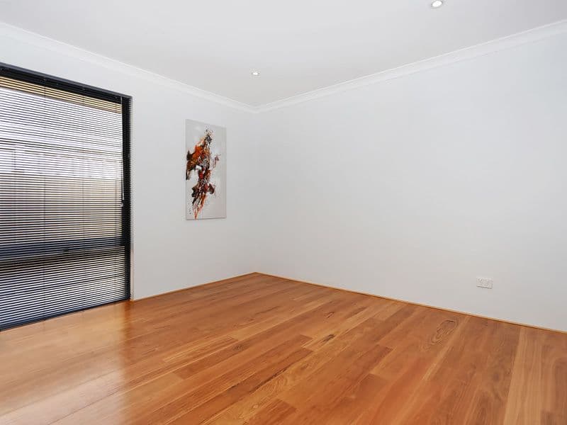 1 Greco Lane, CAVERSHAM WA 6055, Caversham - Thumbnail 5