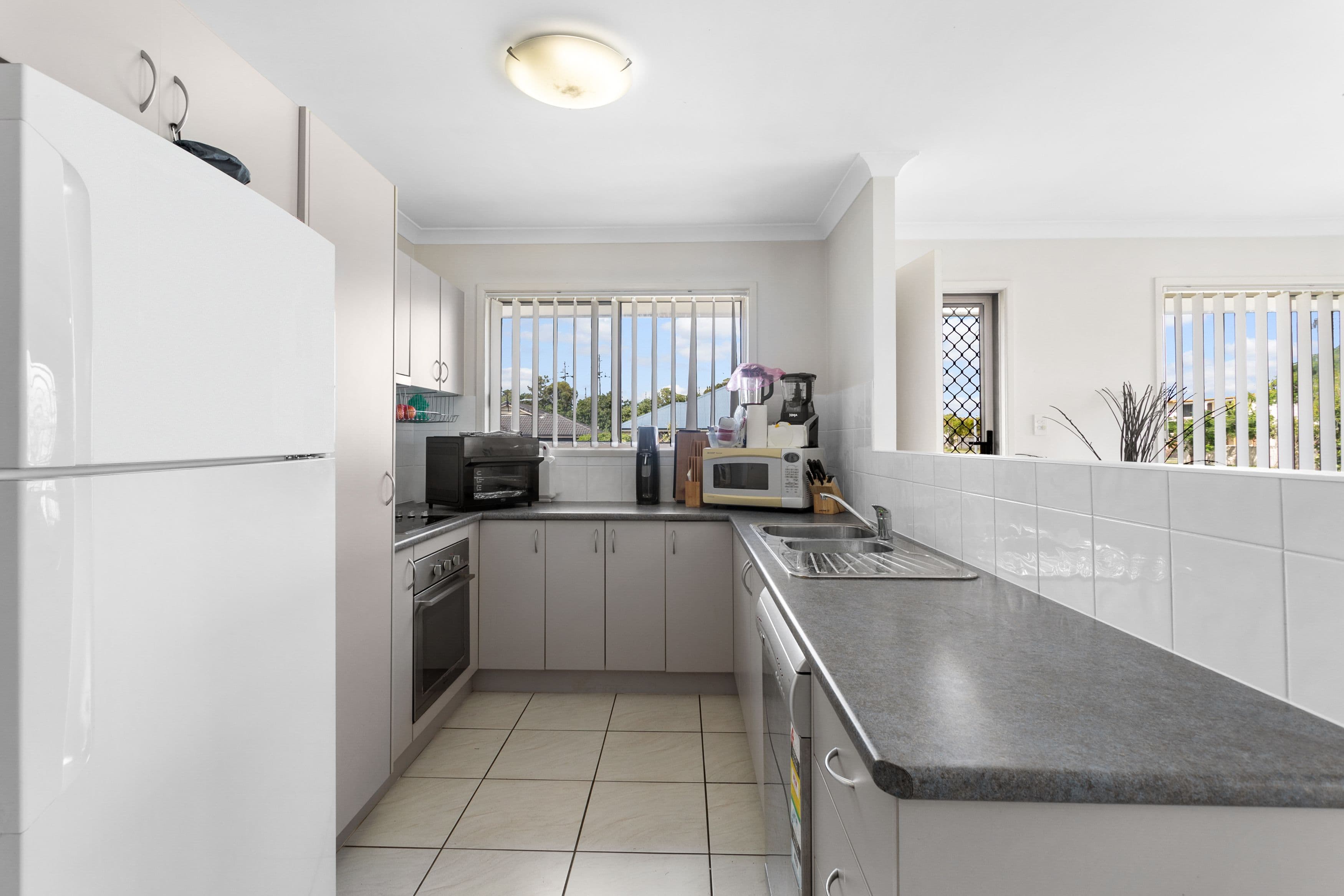 1 Whitlock Drive, Rothwell QLD 4022, Rothwell - Thumbnail 3