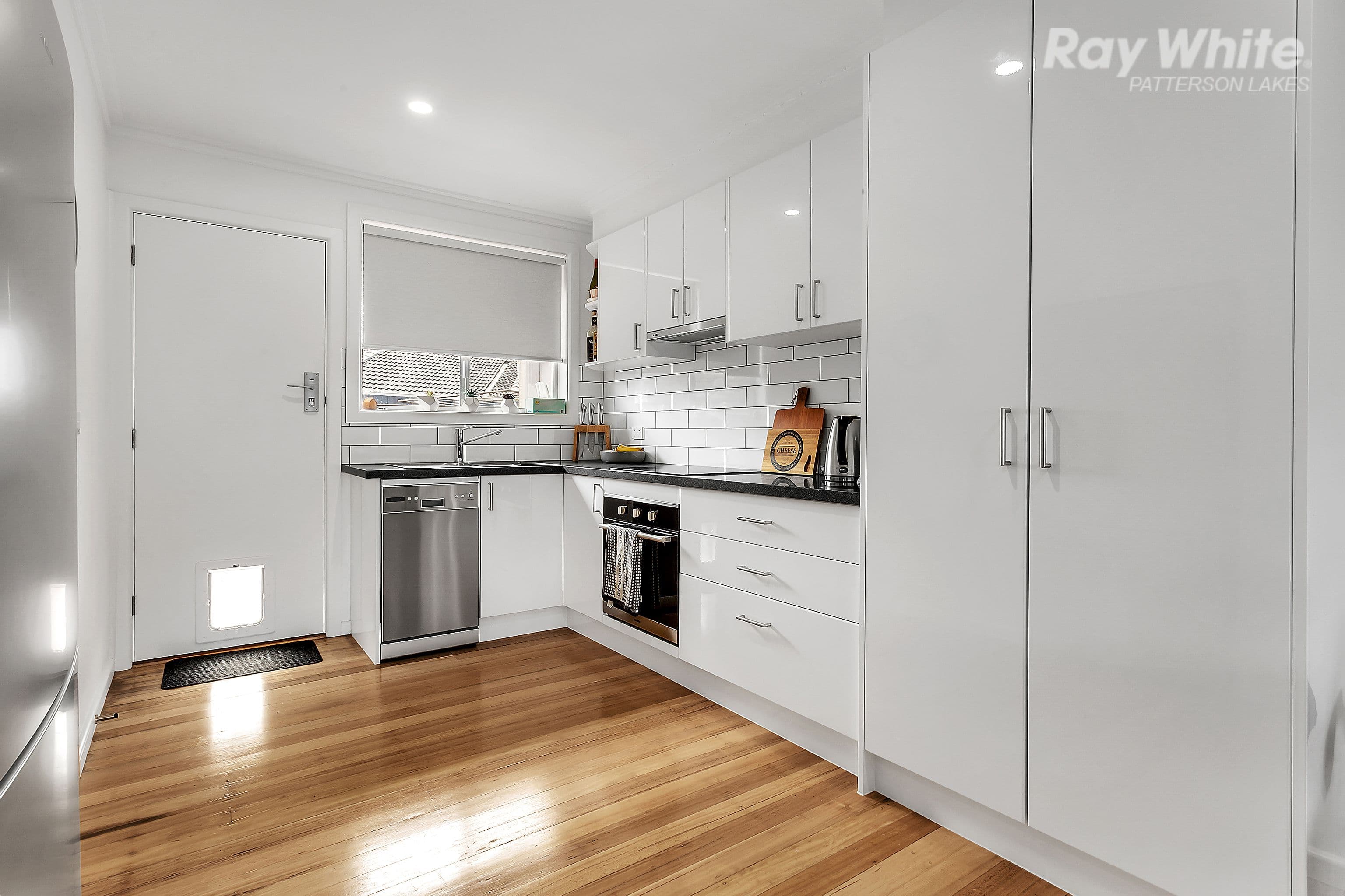 14 Broadway, Bonbeach VIC 3196, Bonbeach - Thumbnail 3