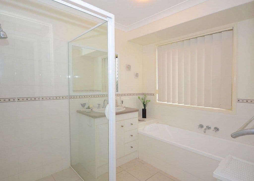 88 Bauhinia Drive, KAWUNGAN QLD 4655, Kawungan - Thumbnail 4
