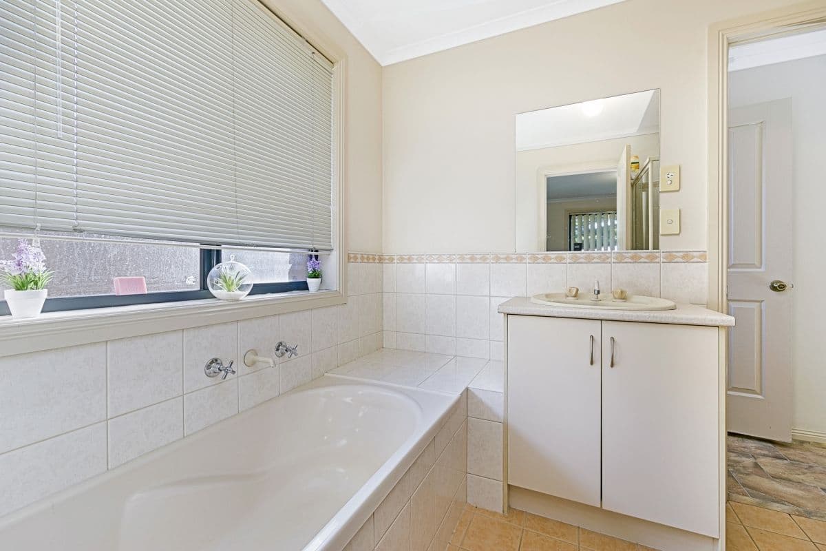 99 Somerset Grove, Craigmore SA 5114, Craigmore - Thumbnail 8