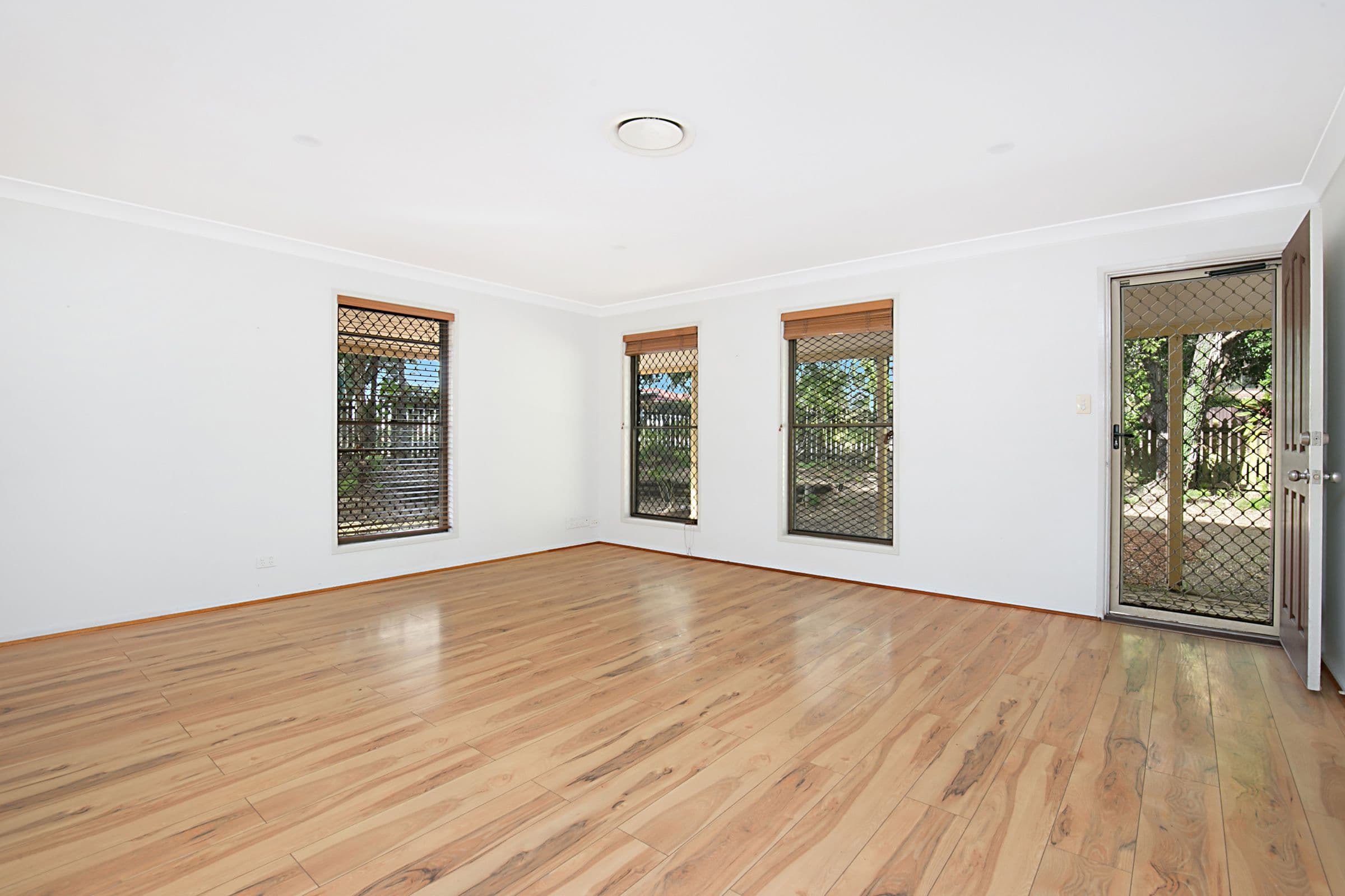 2 Oregon Drive, Shailer Park QLD 4128, Shailer Park - Thumbnail 3
