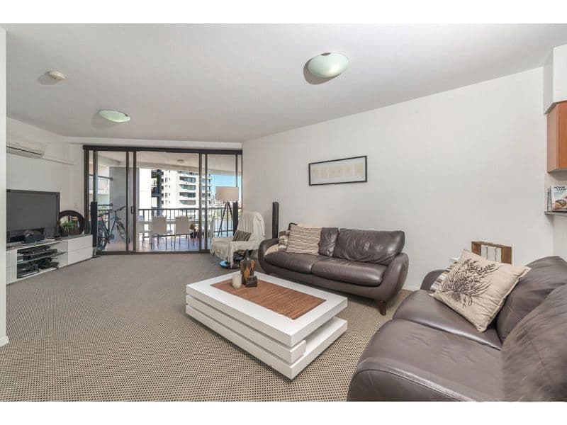 11 Chasely Street, Auchenflower QLD 4066, Auchenflower - Thumbnail 6