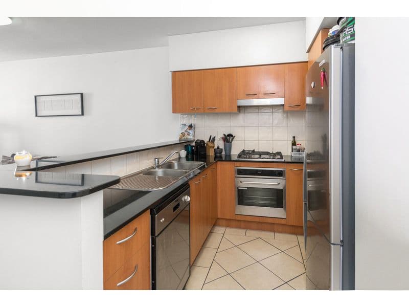 11 Chasely Street, Auchenflower QLD 4066, Auchenflower - Thumbnail 7