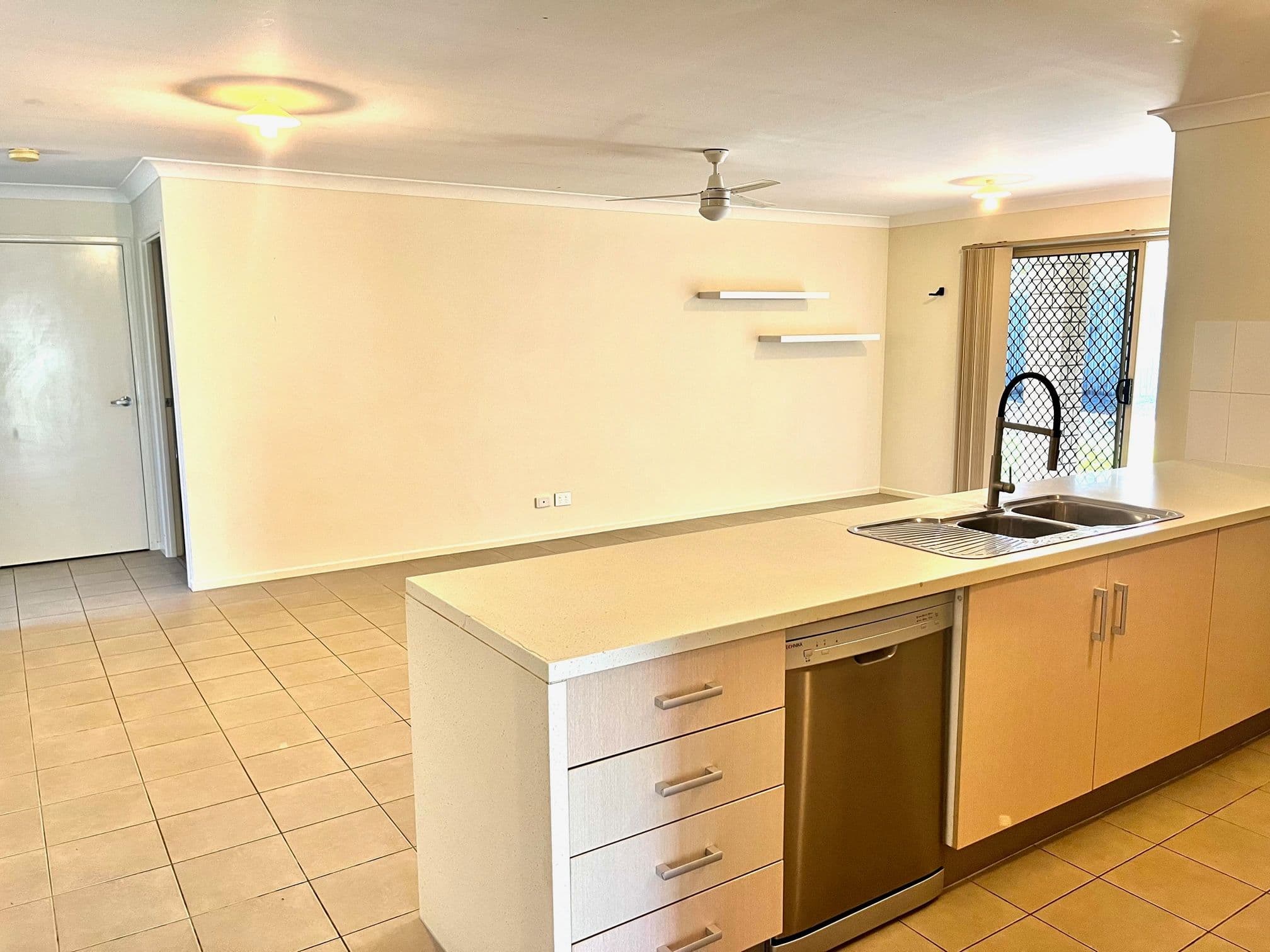 17 Kenross Close, Gleneagle QLD 4285, Gleneagle - Thumbnail 3