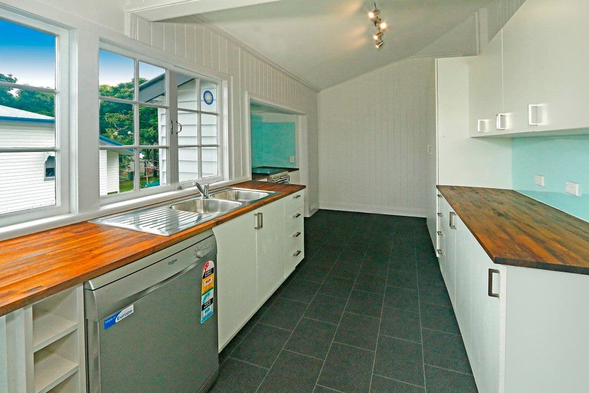 302 Upper Dawson Road, The Range QLD 4700, The Range - Thumbnail 7