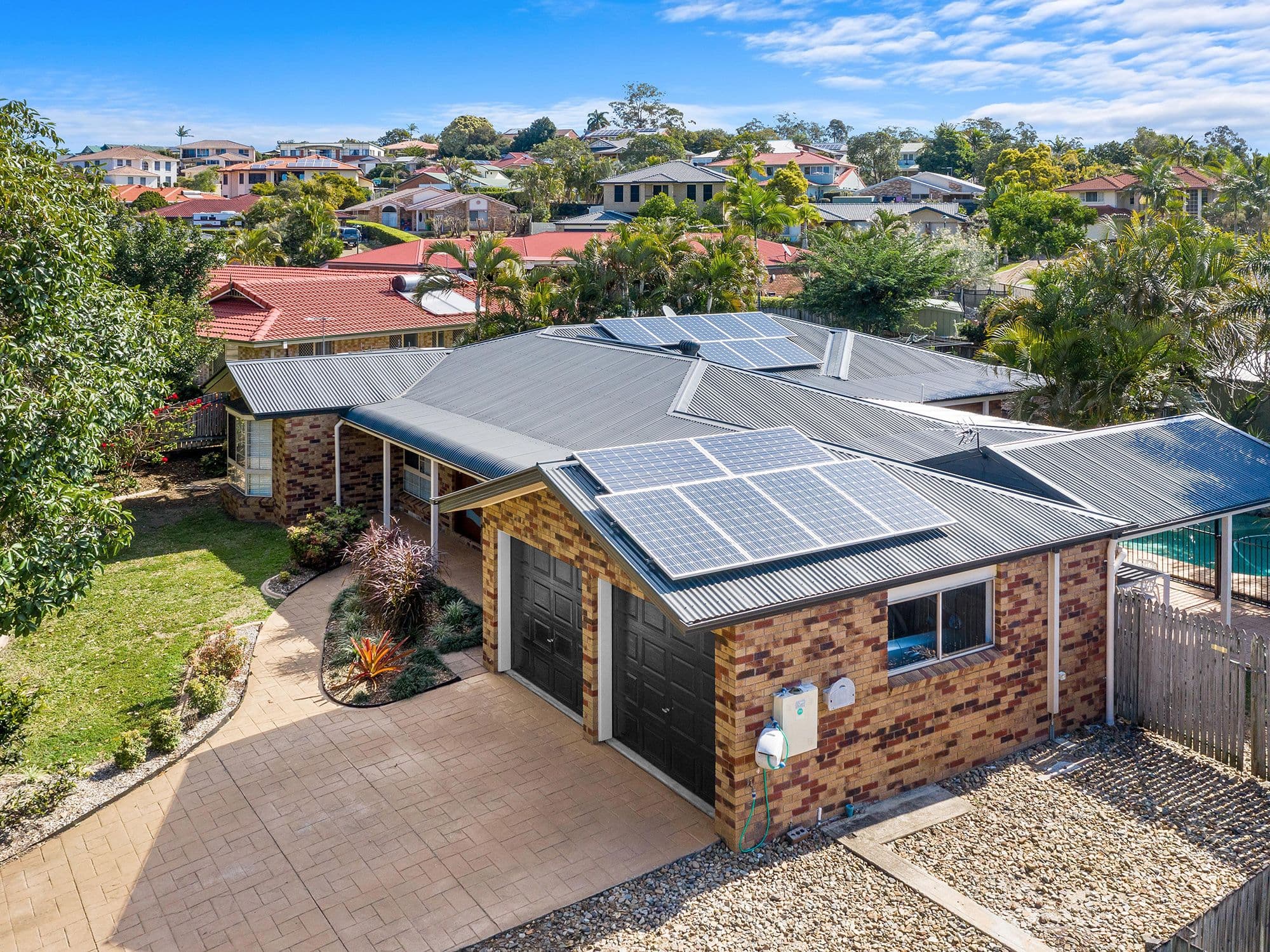 11 Oxford Crescent, Bridgeman Downs QLD 4035, Bridgeman Downs - Thumbnail 2