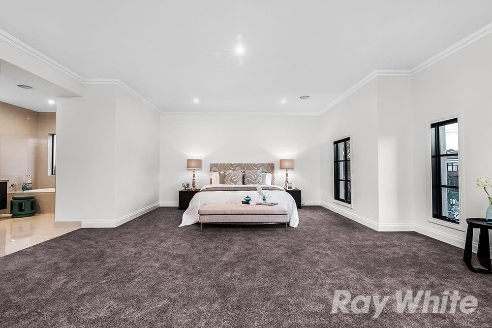 24 Durward Avenue, Glen Waverley VIC 3150, Glen Waverley - Thumbnail 7