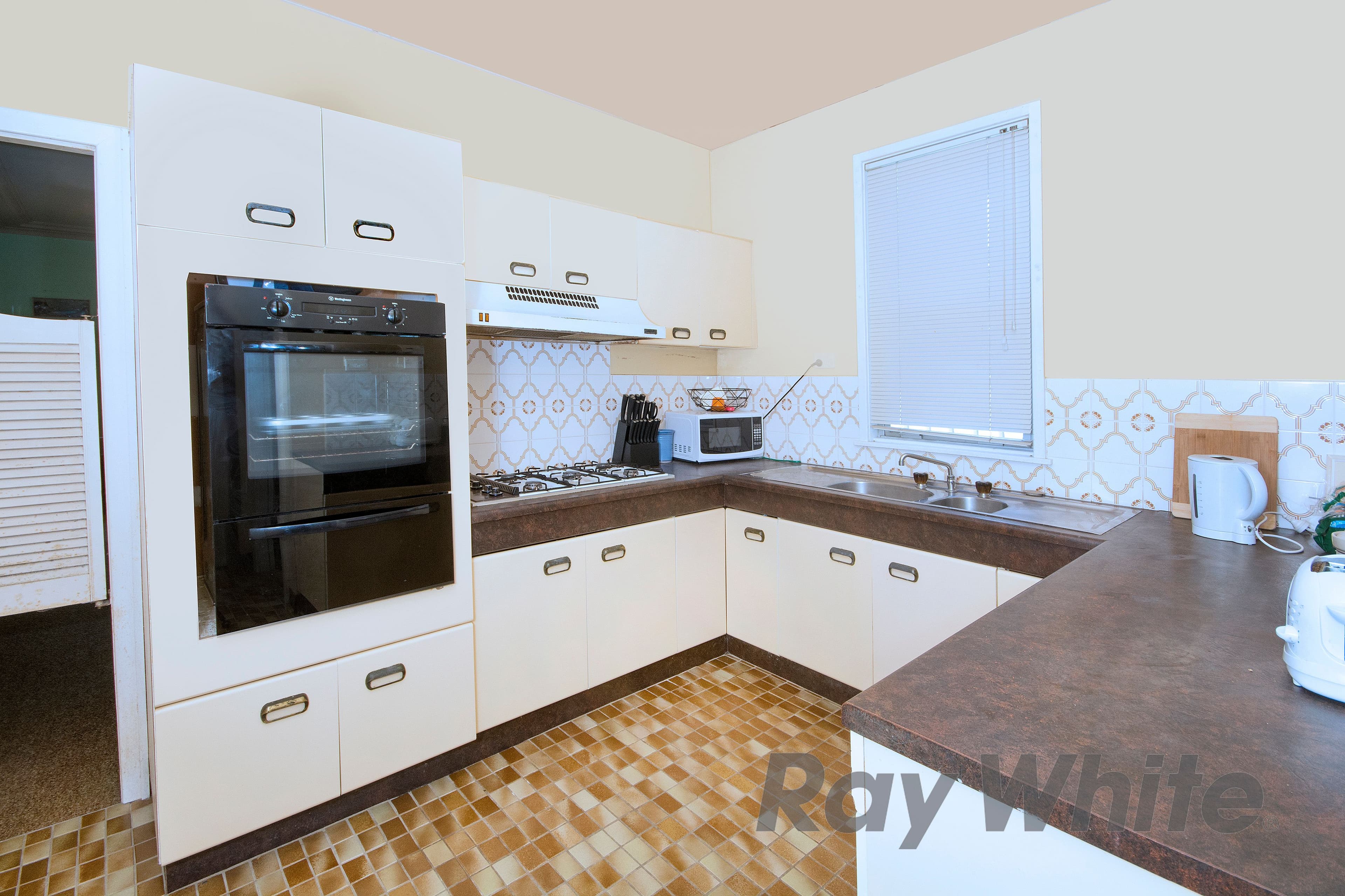 14 Muraban Street, Adamstown Heights - Thumbnail 3