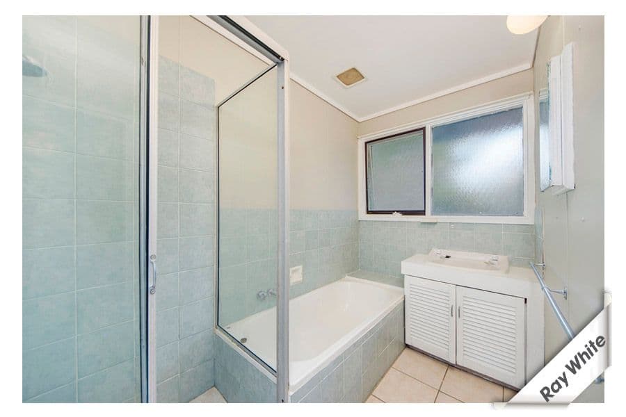 12 Geeves Court, CHARNWOOD ACT 2615, Charnwood - Thumbnail 2