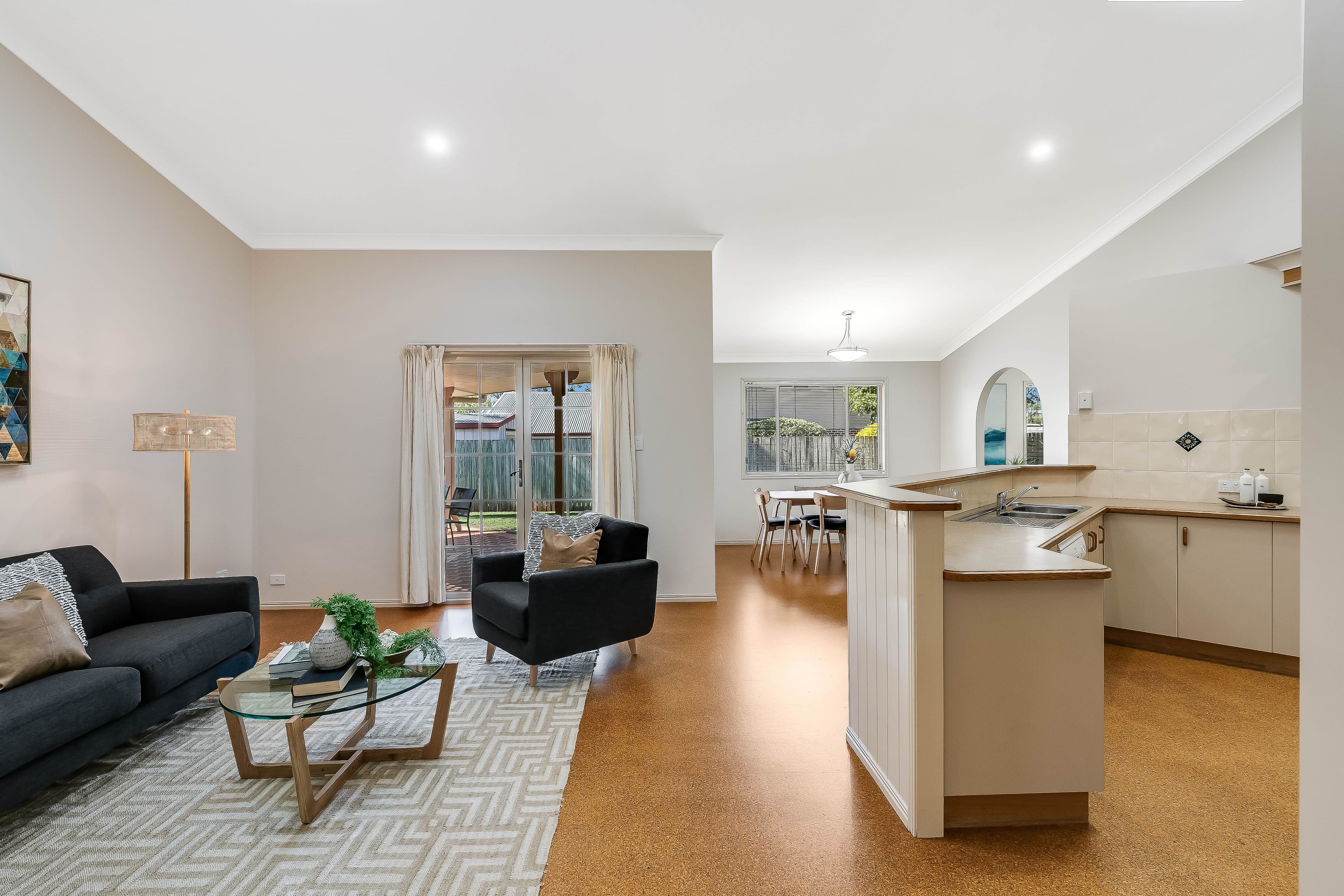 6 Audrey Court, Middle Ridge QLD 4350, Middle Ridge - Thumbnail 2